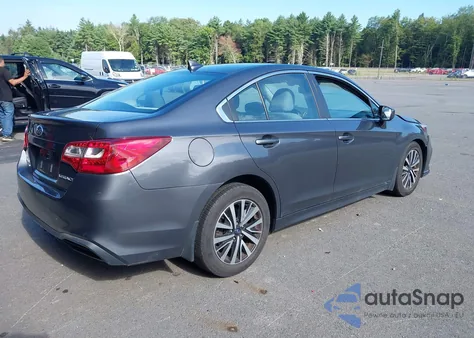 2019 Subaru Legacy 2.5I Premium из США, поврежденный, VIN 4S3BNAF6XK3006322